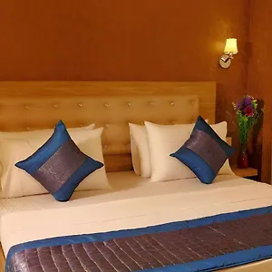Airport - Near Delhi International Airport 4* Нью-Дели